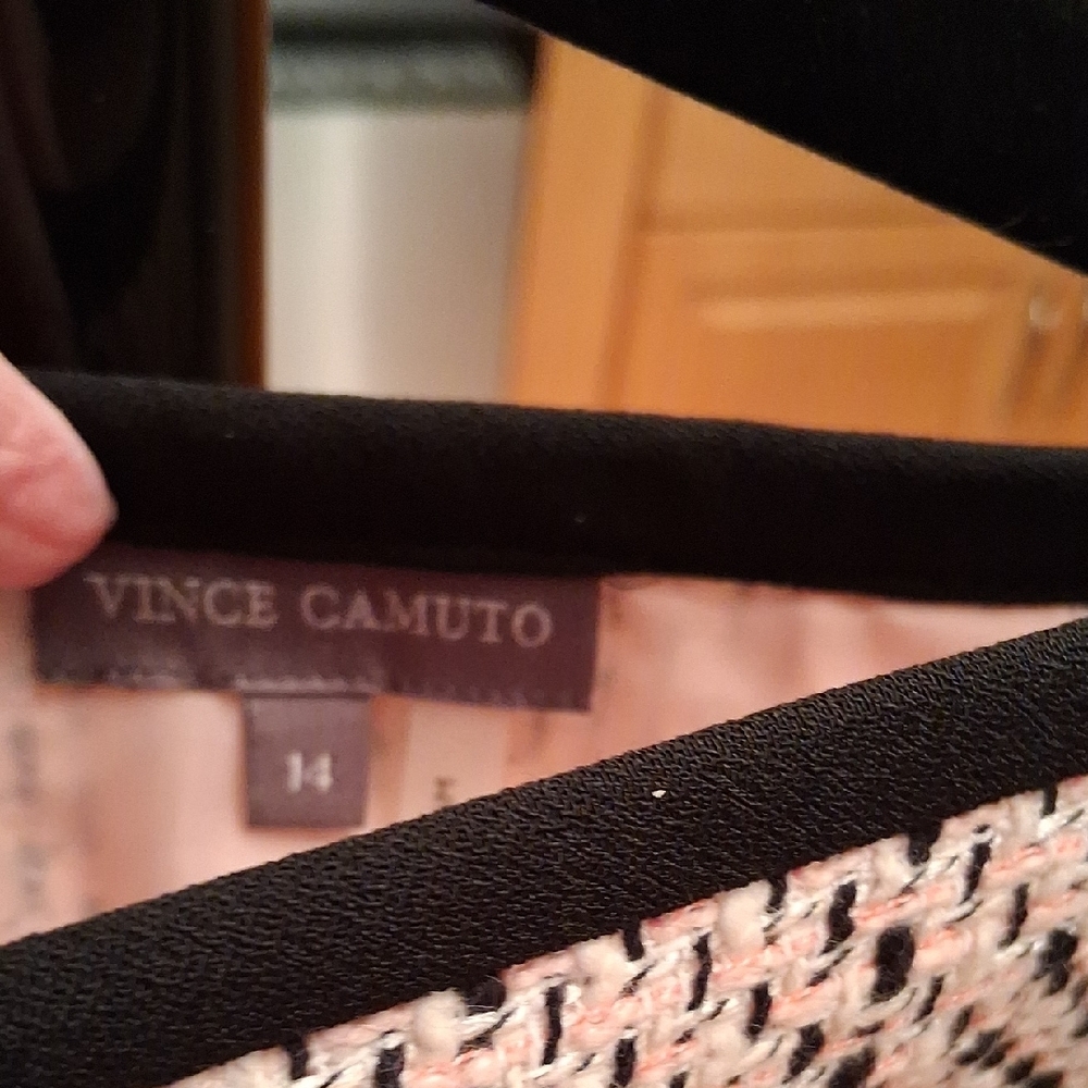 Vince Camuto Monochrome Patterned Mini Skirt - Picture 2 of 8